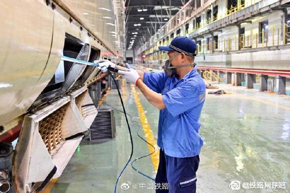 小知识高铁“清肺师”是谁？-2.jpg