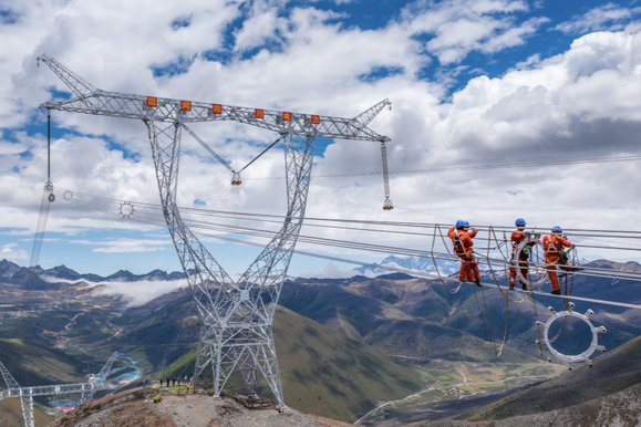 国家电网：加快电网建设 赋能绿色发展-23.jpg